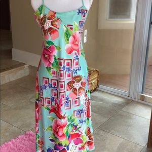 NWT Gorgeous silky nightgown